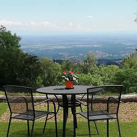 Casabrin Aparthotel 3*